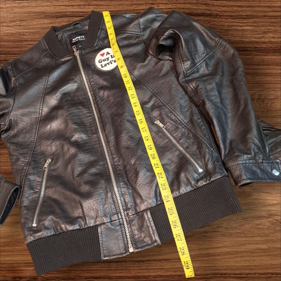 Barneys Originals Leather Jacket, Levi's Patch ❤️ A Guy In Levi's, Women Size S - Picture 15 of 16